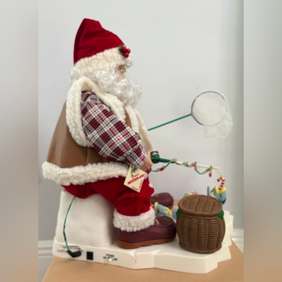 Holiday Time Santa Ice Fishing Animated Decor - Picture 9 of 17
